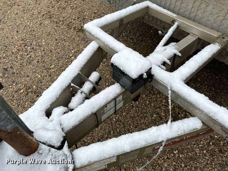 image for item MQ9527 2012 InTech  fiber optic trailer