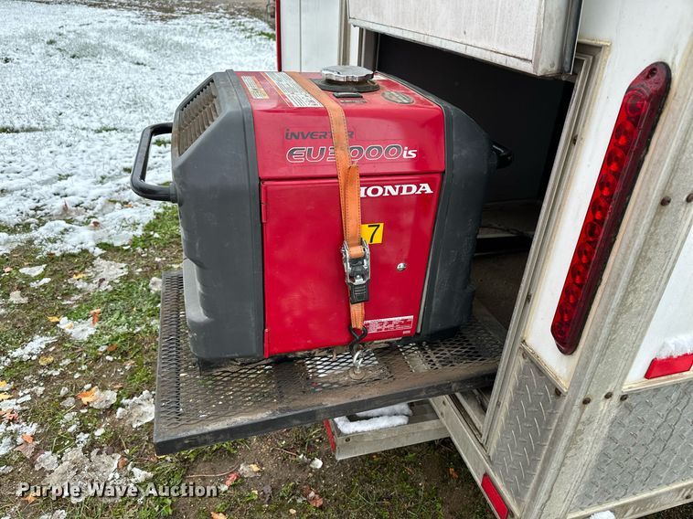 image for item MQ9527 2012 InTech  fiber optic trailer