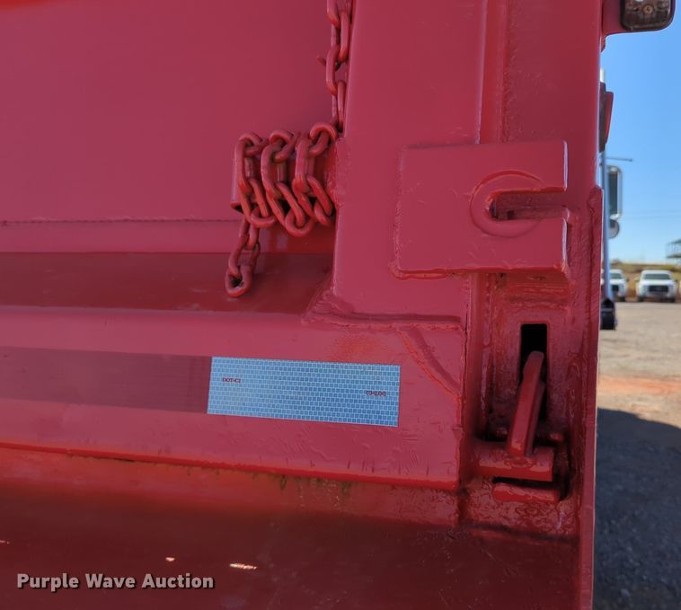 image for item MX9460 2005 Mack CV Granite  dump truck