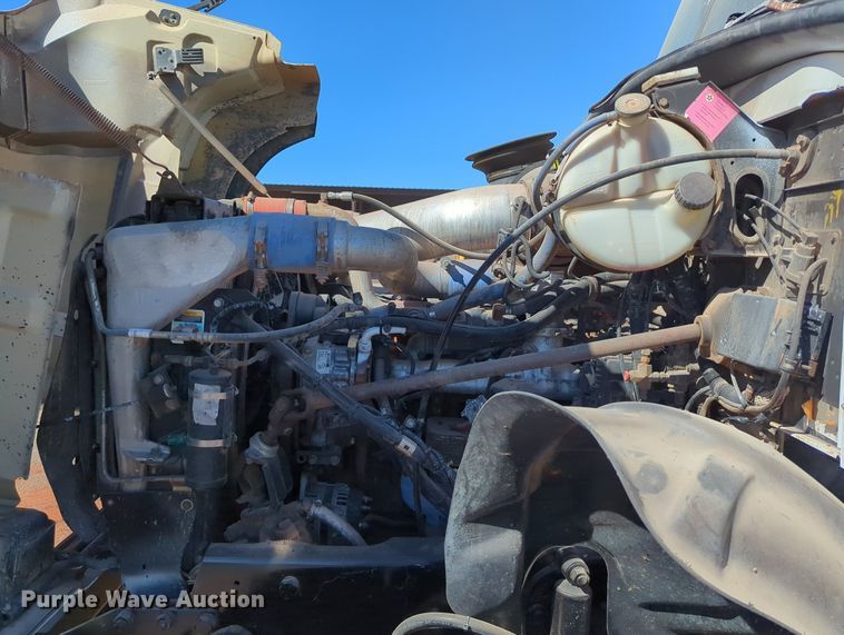 image for item MX9460 2005 Mack CV Granite  dump truck