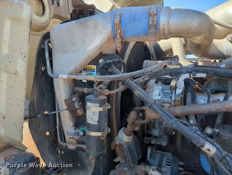 image for item MX9460 2005 Mack CV Granite  dump truck