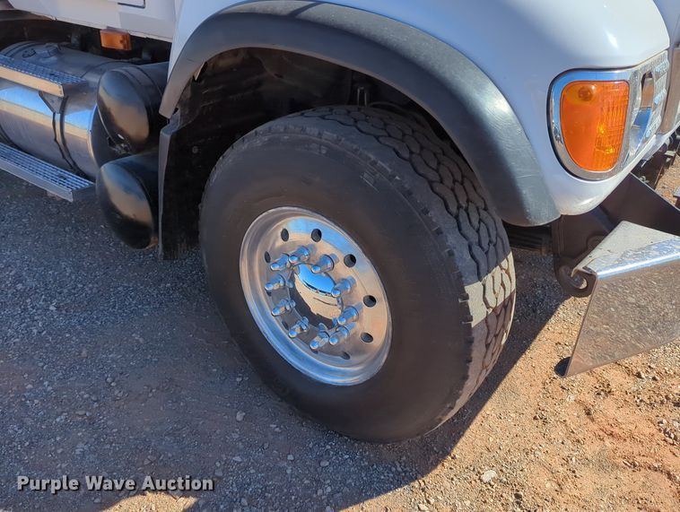 image for item MX9460 2005 Mack CV Granite  dump truck