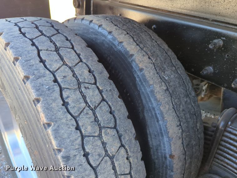 image for item MX9460 2005 Mack CV Granite  dump truck