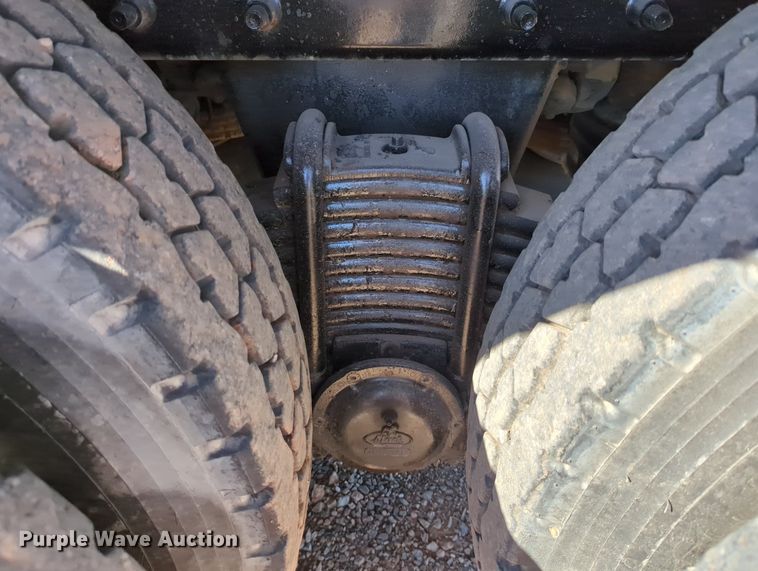 image for item MX9460 2005 Mack CV Granite  dump truck