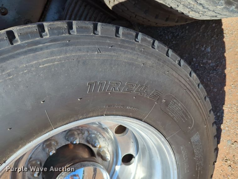 image for item MX9460 2005 Mack CV Granite  dump truck