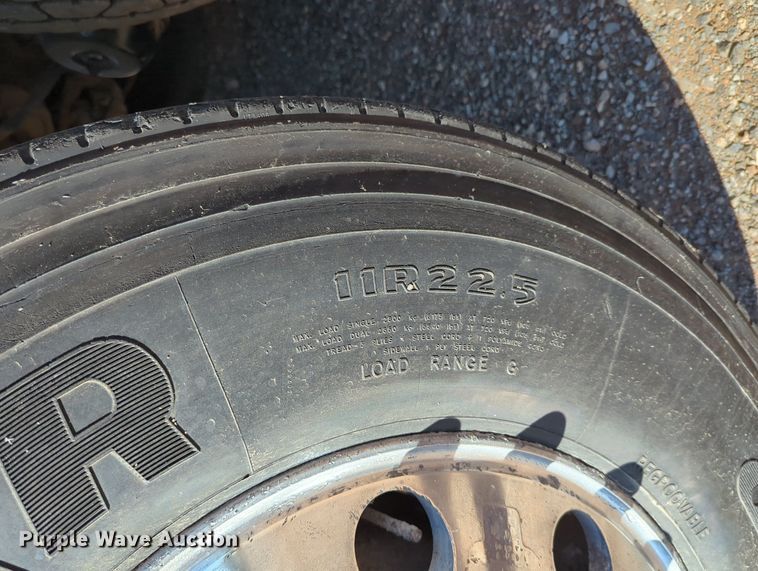 image for item MX9460 2005 Mack CV Granite  dump truck