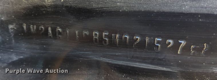 image for item MX9460 2005 Mack CV Granite  dump truck