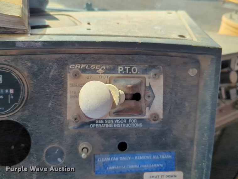 image for item MX9467 1989 Mack R690S  semi truck