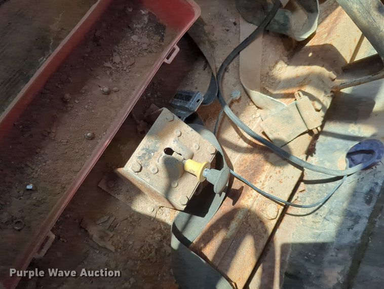 image for item MX9467 1989 Mack R690S  semi truck