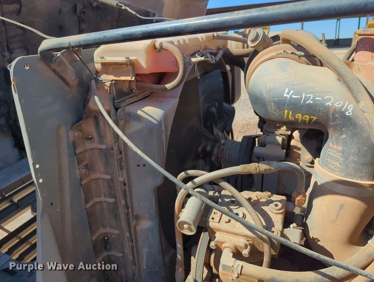 image for item MX9469 1990 Ford F700  water truck