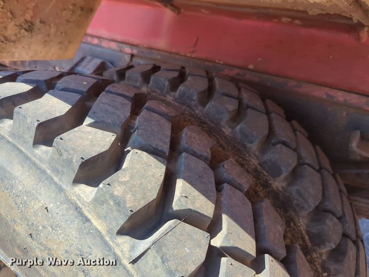 image for item MX9469 1990 Ford F700  water truck