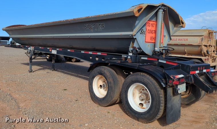 image for item MX9470 1999 Smithco  side dump trailer