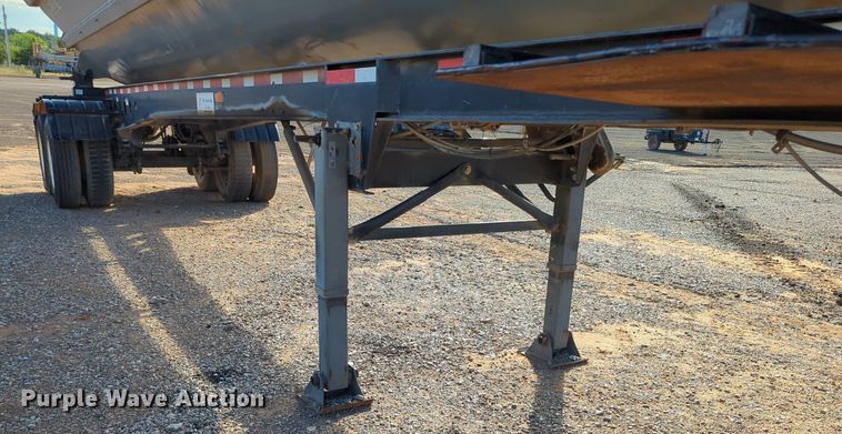 image for item MX9470 1999 Smithco  side dump trailer