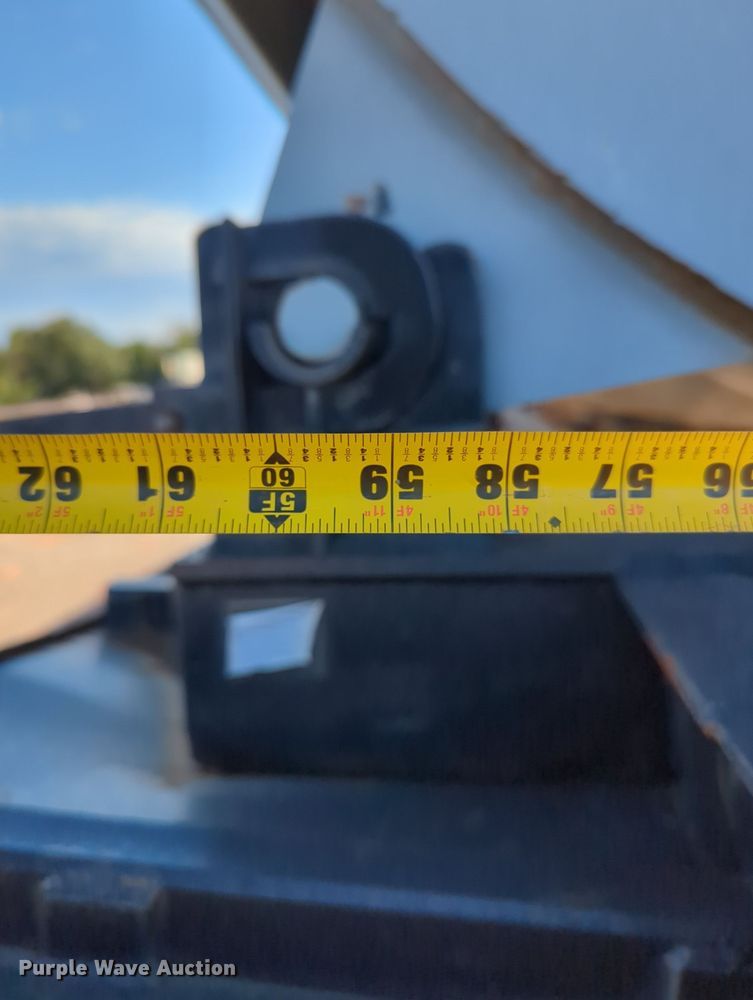 image for item MX9470 1999 Smithco  side dump trailer