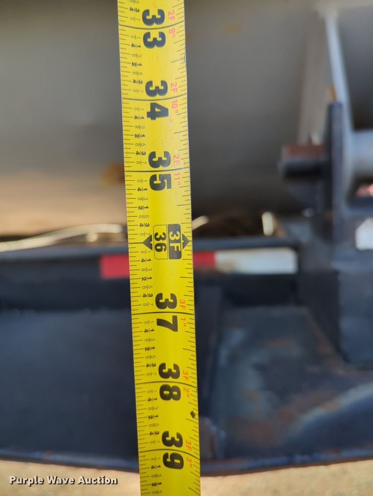 image for item MX9470 1999 Smithco  side dump trailer