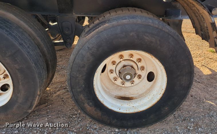 image for item MX9470 1999 Smithco  side dump trailer