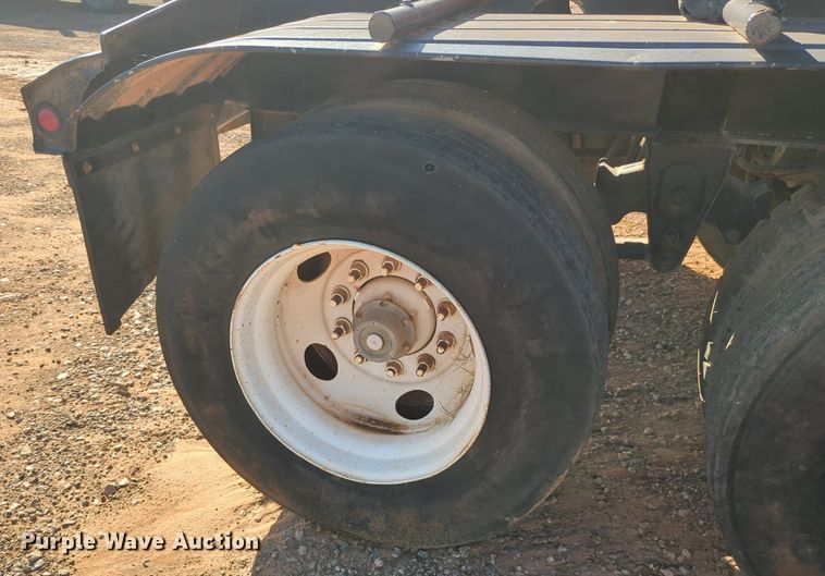 image for item MX9470 1999 Smithco  side dump trailer