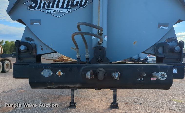 image for item MX9471 1999 Smithco  side dump trailer
