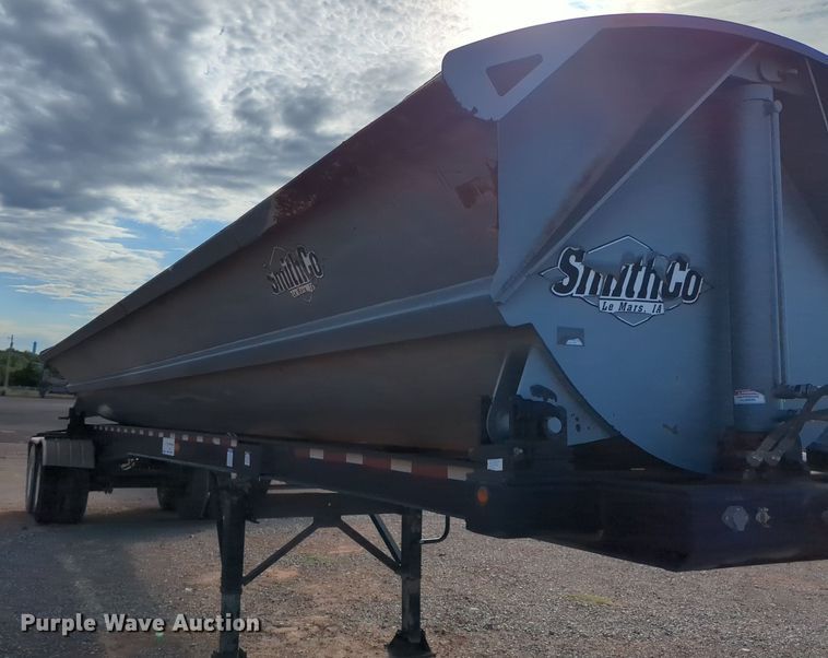 image for item MX9471 1999 Smithco  side dump trailer