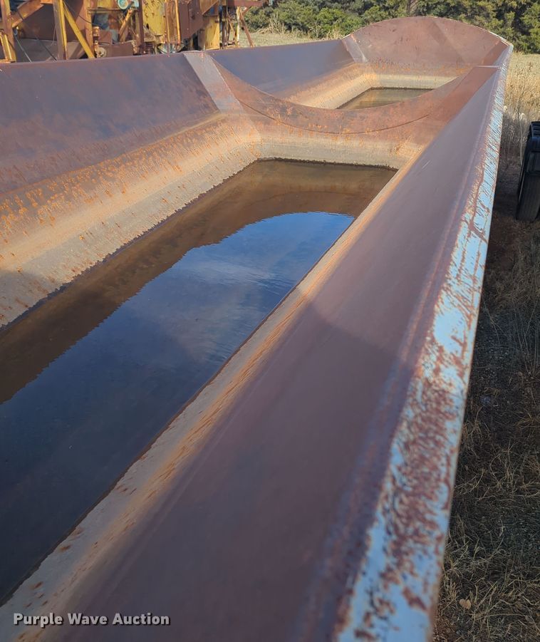 image for item MX9471 1999 Smithco  side dump trailer