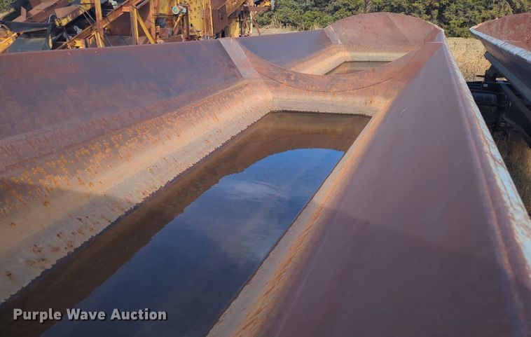 image for item MX9471 1999 Smithco  side dump trailer