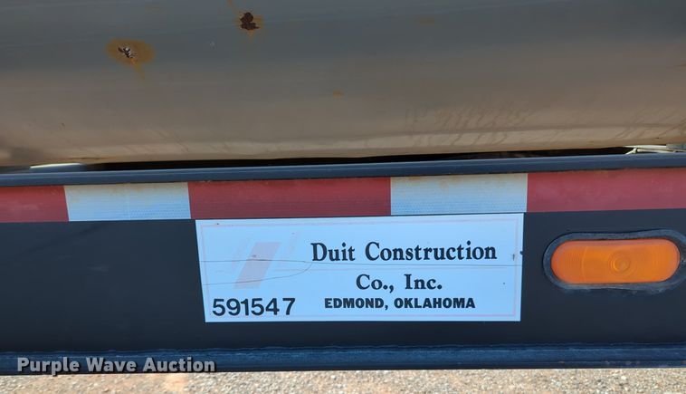 image for item MX9471 1999 Smithco  side dump trailer