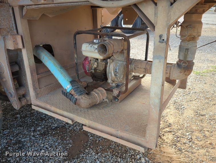 image for item MX9472 Fruehauf TAG-F2-ET  tank trailer