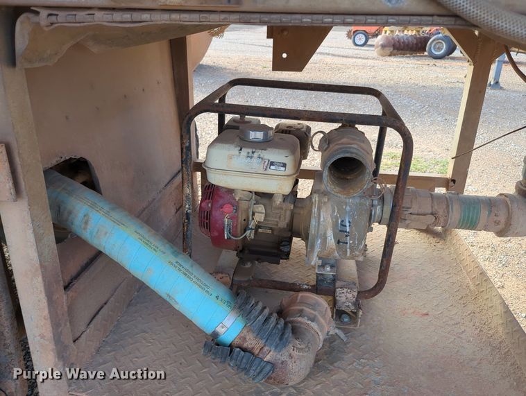 image for item MX9472 Fruehauf TAG-F2-ET  tank trailer