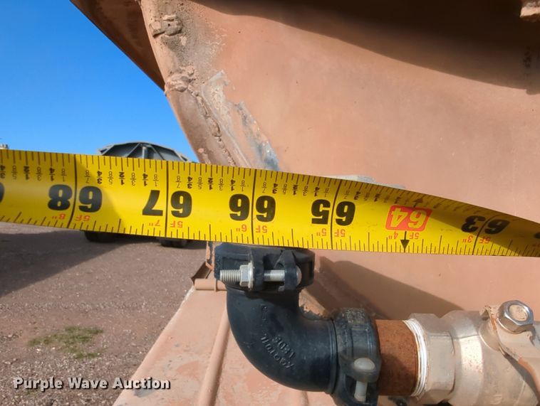 image for item MX9472 Fruehauf TAG-F2-ET  tank trailer