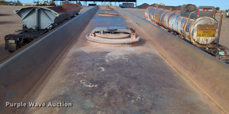 image for item MX9472 Fruehauf TAG-F2-ET  tank trailer