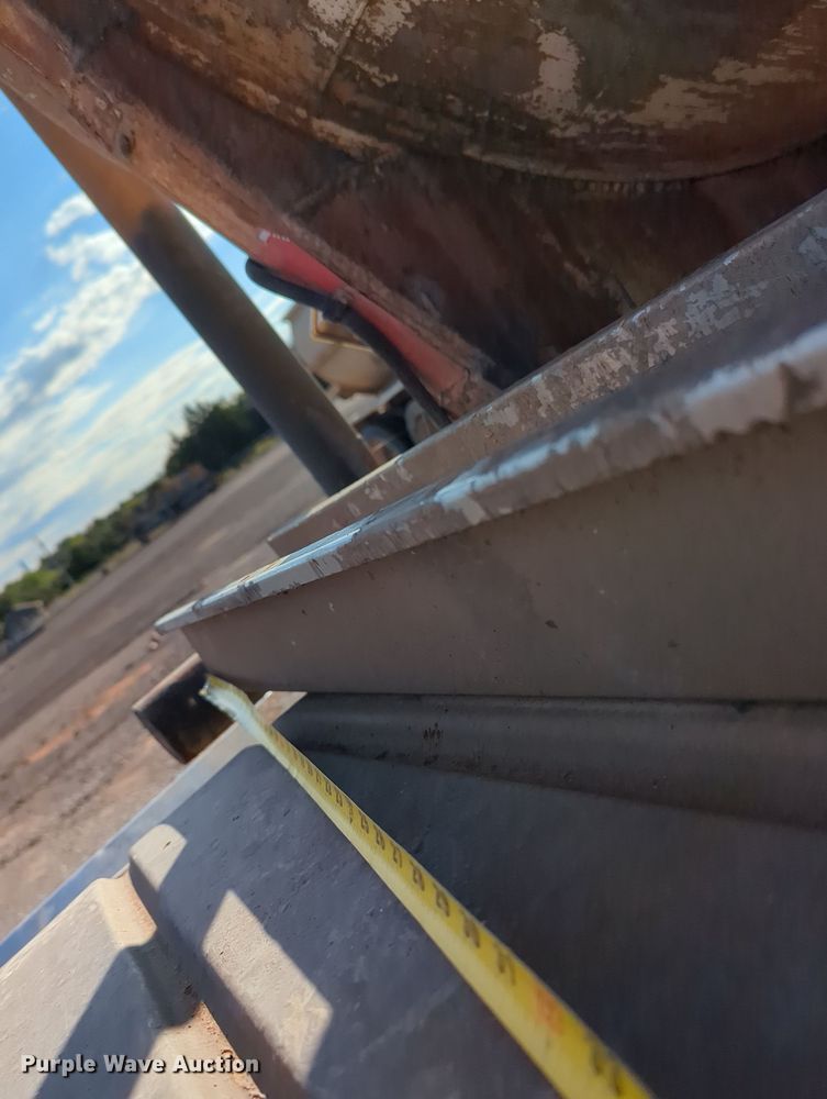 image for item MX9473 1978 Polar Mfg Co.  tank trailer