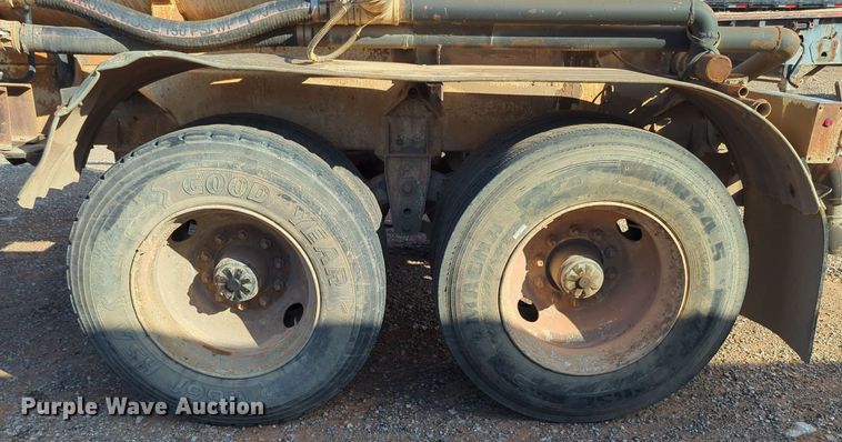 image for item MX9473 1978 Polar Mfg Co.  tank trailer