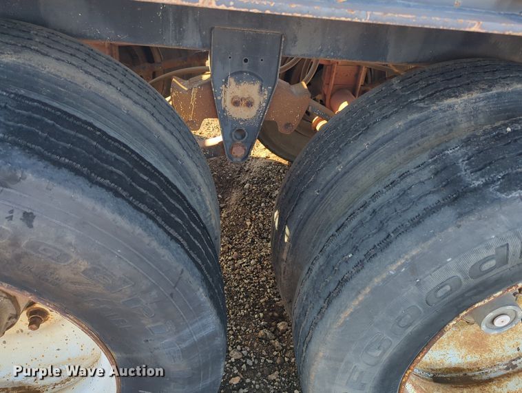 image for item MX9474 1974 Brown  flatbed trailer