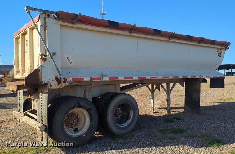 image for item MX9477 2011 Hilbilt  end dump trailer