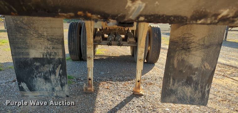 image for item MX9477 2011 Hilbilt  end dump trailer