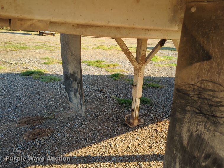 image for item MX9477 2011 Hilbilt  end dump trailer