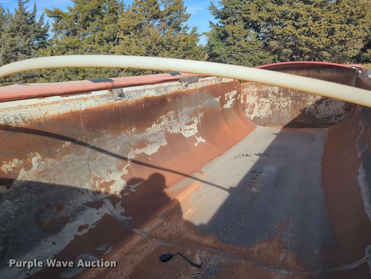 image for item MX9477 2011 Hilbilt  end dump trailer