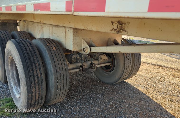 image for item MX9477 2011 Hilbilt  end dump trailer