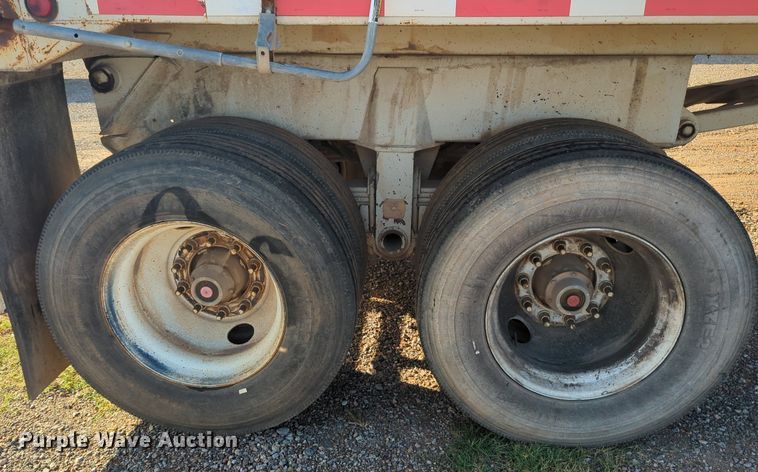 image for item MX9477 2011 Hilbilt  end dump trailer