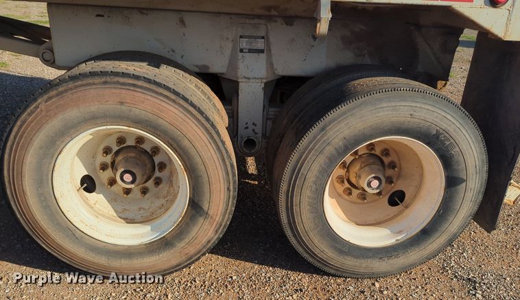 image for item MX9477 2011 Hilbilt  end dump trailer