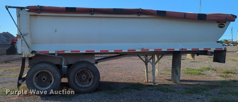 image for item MX9478 2011 Hilbilt  end dump trailer