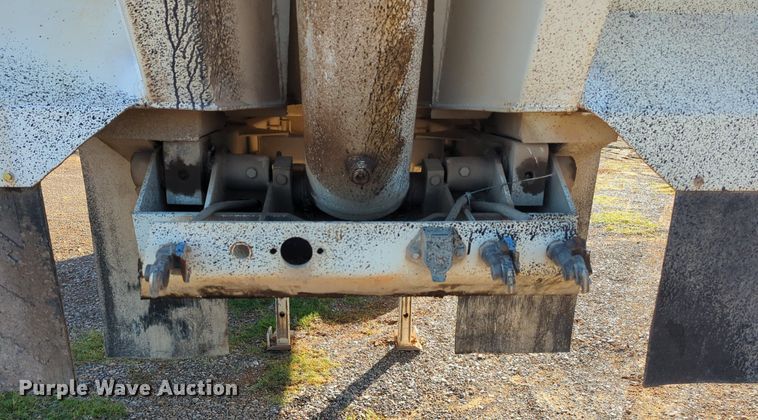 image for item MX9478 2011 Hilbilt  end dump trailer