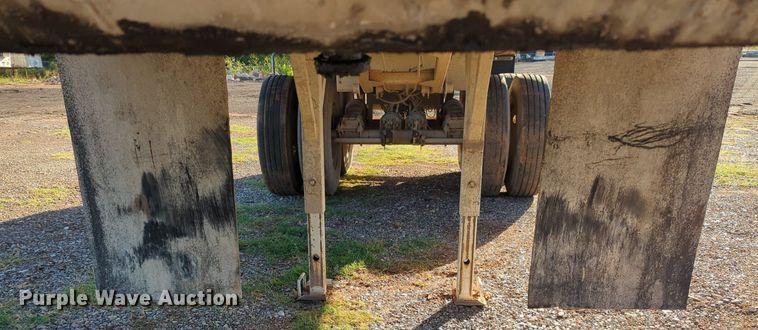 image for item MX9478 2011 Hilbilt  end dump trailer