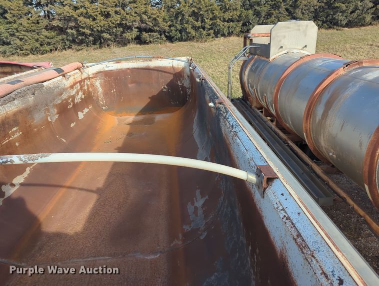 image for item MX9478 2011 Hilbilt  end dump trailer