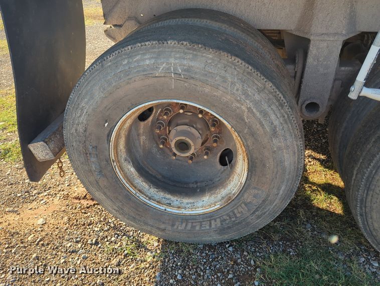 image for item MX9478 2011 Hilbilt  end dump trailer