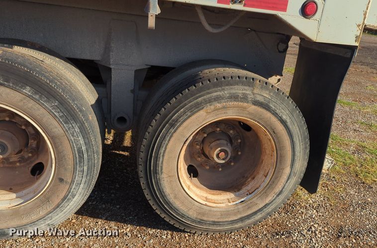 image for item MX9478 2011 Hilbilt  end dump trailer