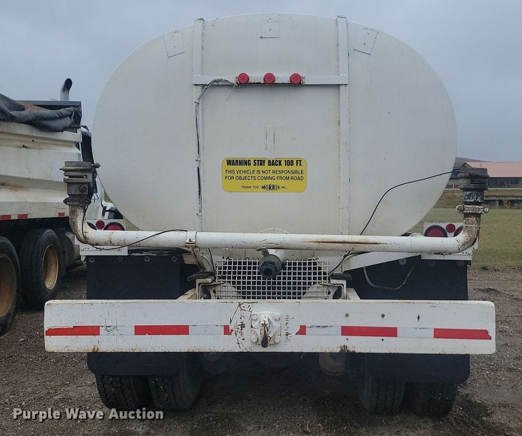 image for item MX9966 1979 Mack RL600L  water truck