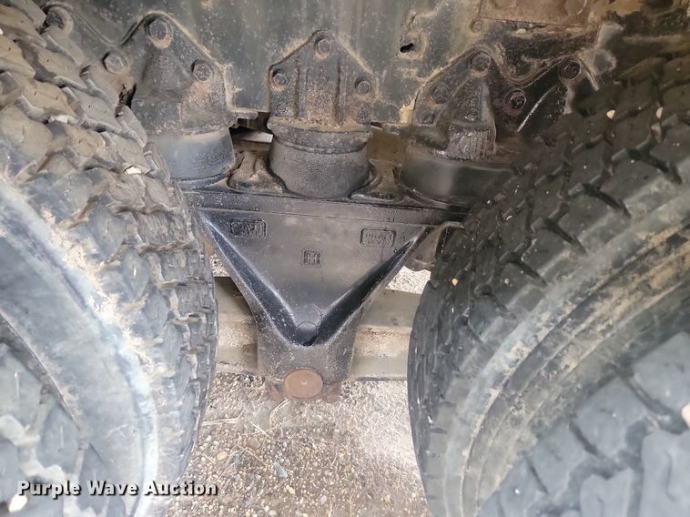 image for item MX9966 1979 Mack RL600L  water truck