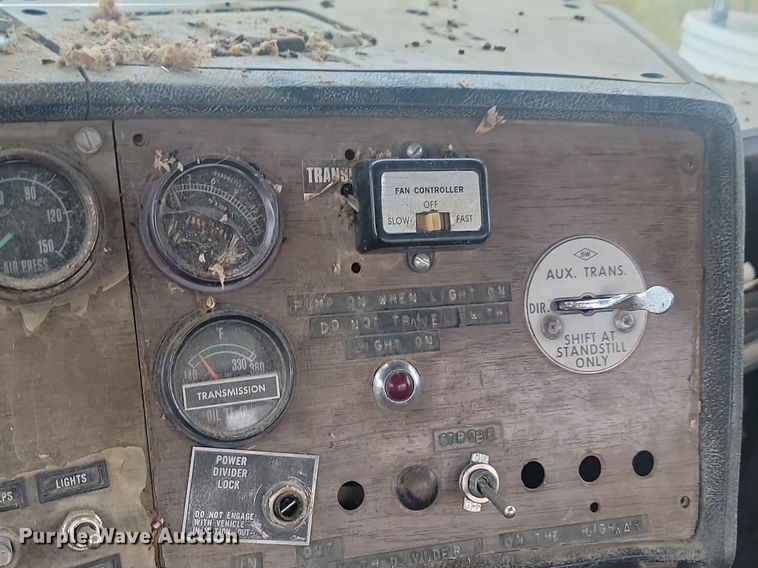 image for item MX9966 1979 Mack RL600L  water truck