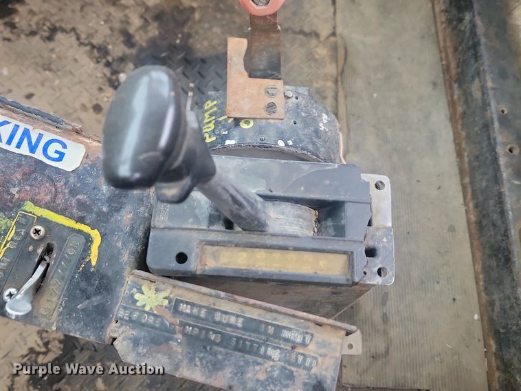 image for item MX9966 1979 Mack RL600L  water truck